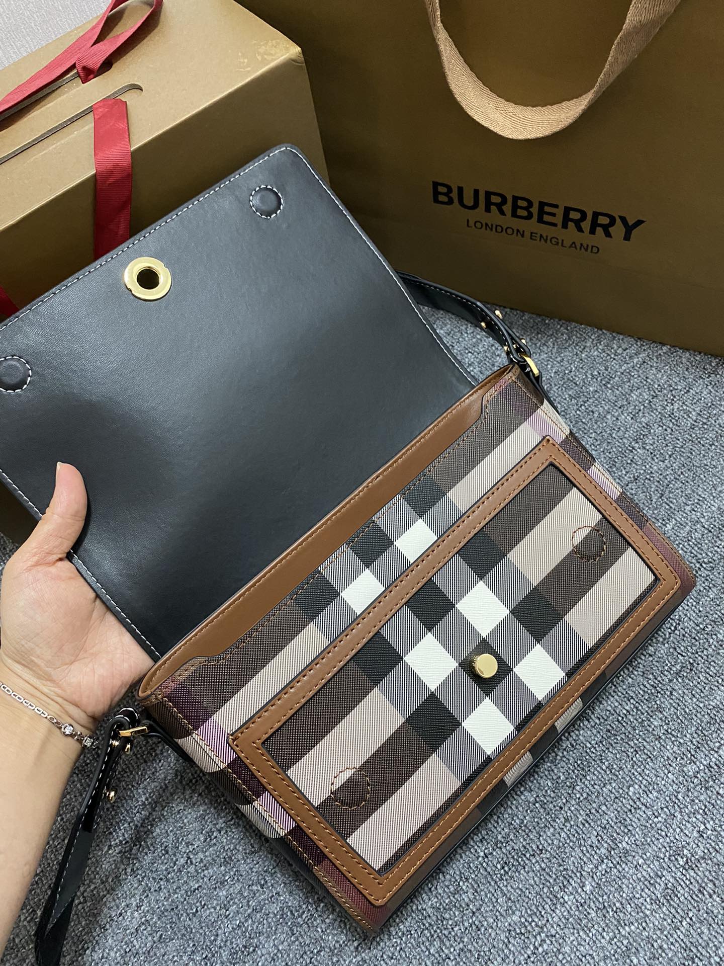 Burberry - Check - Check Leather Crossbody Bag - Image 3