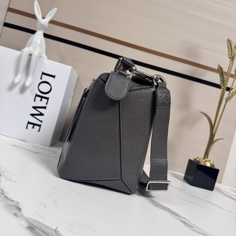 Loewe - Puzzle - Image 2