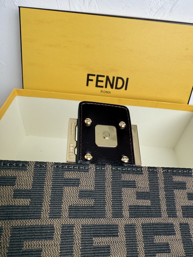 Fendi - Monogram - Monogram Leather Top Handle Shoulder Bag - Image 5