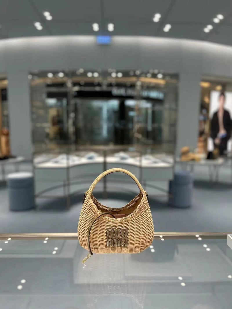 Miu Miu - Wander - Basket Bag - Image 4