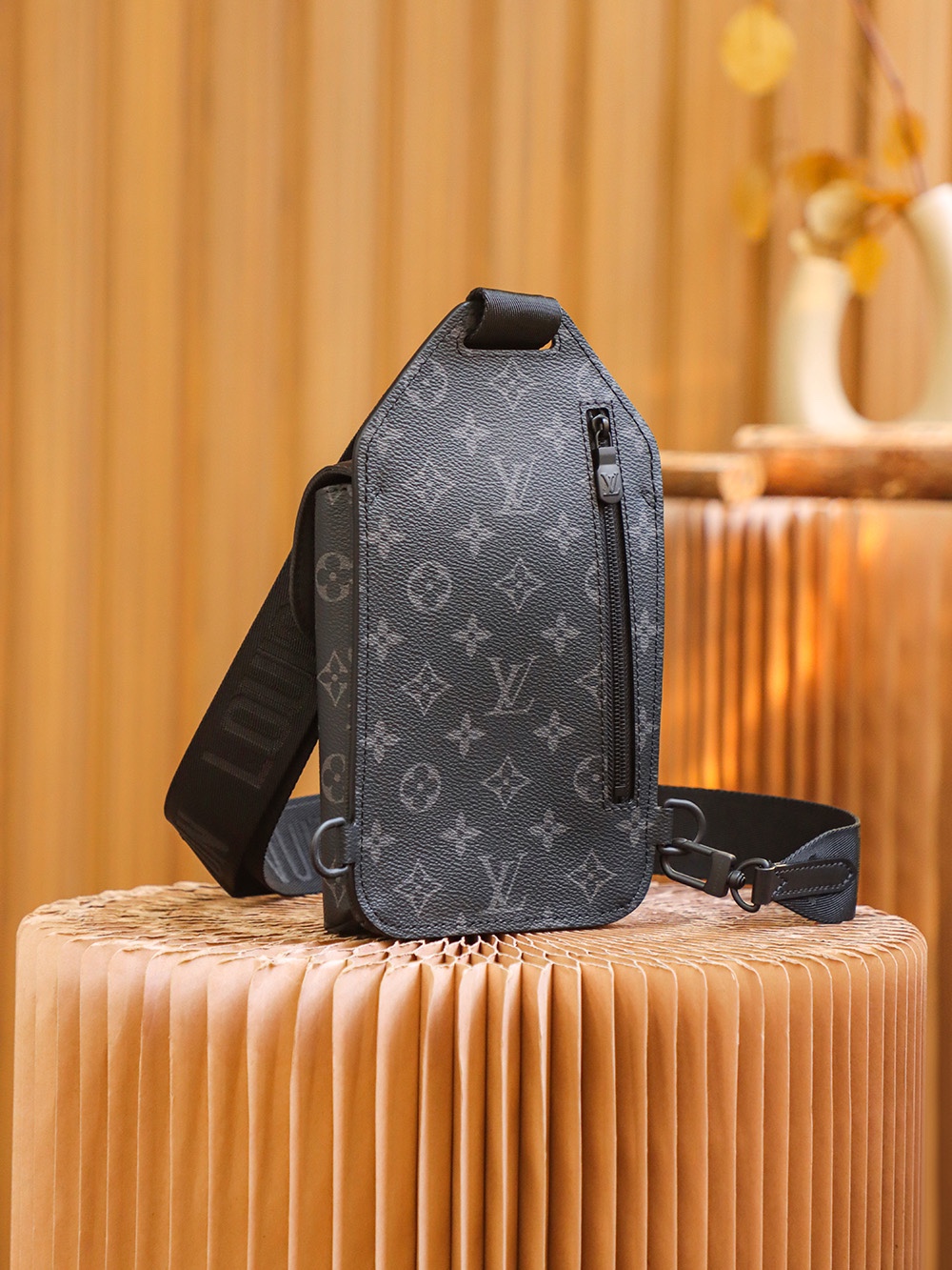 Louis Vuitton - Saumur - Saumur Slingbag - Image 5