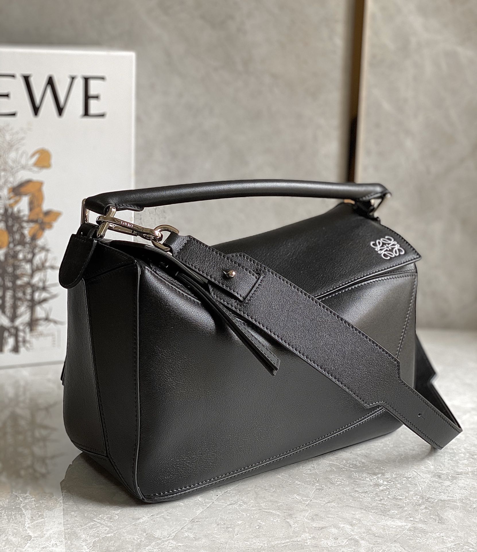 Loewe - Puzzle - Image 2