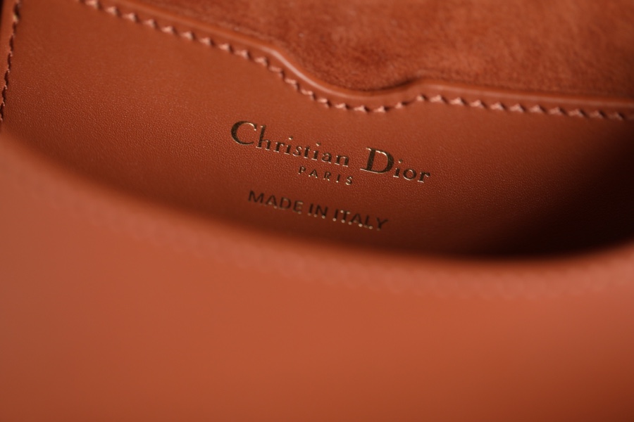 Dior - Bobby - Image 8