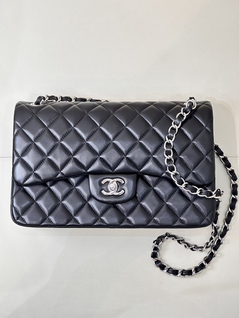 Chanel - Classic Flap - Image 4