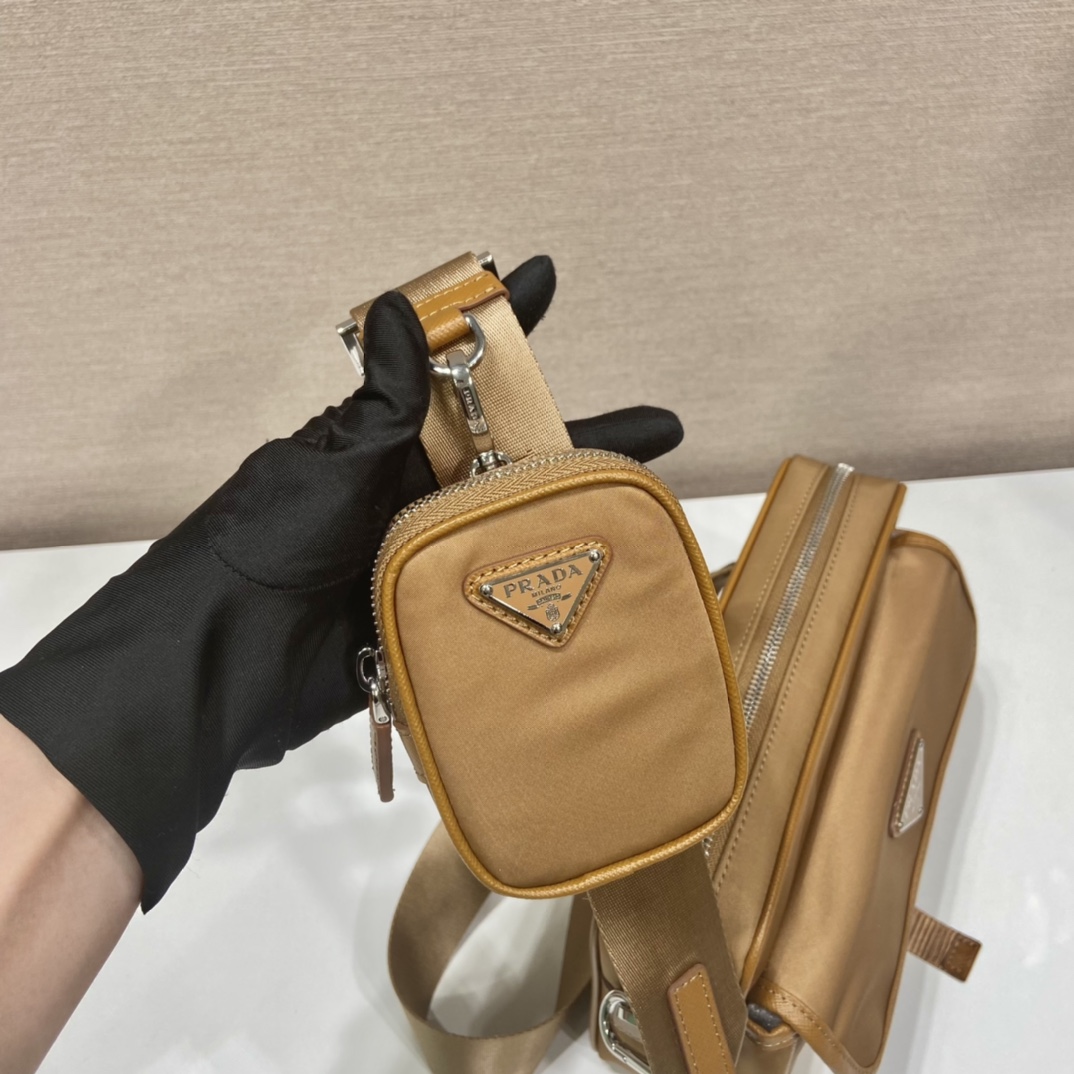 Prada - Messenger Bag - Image 7