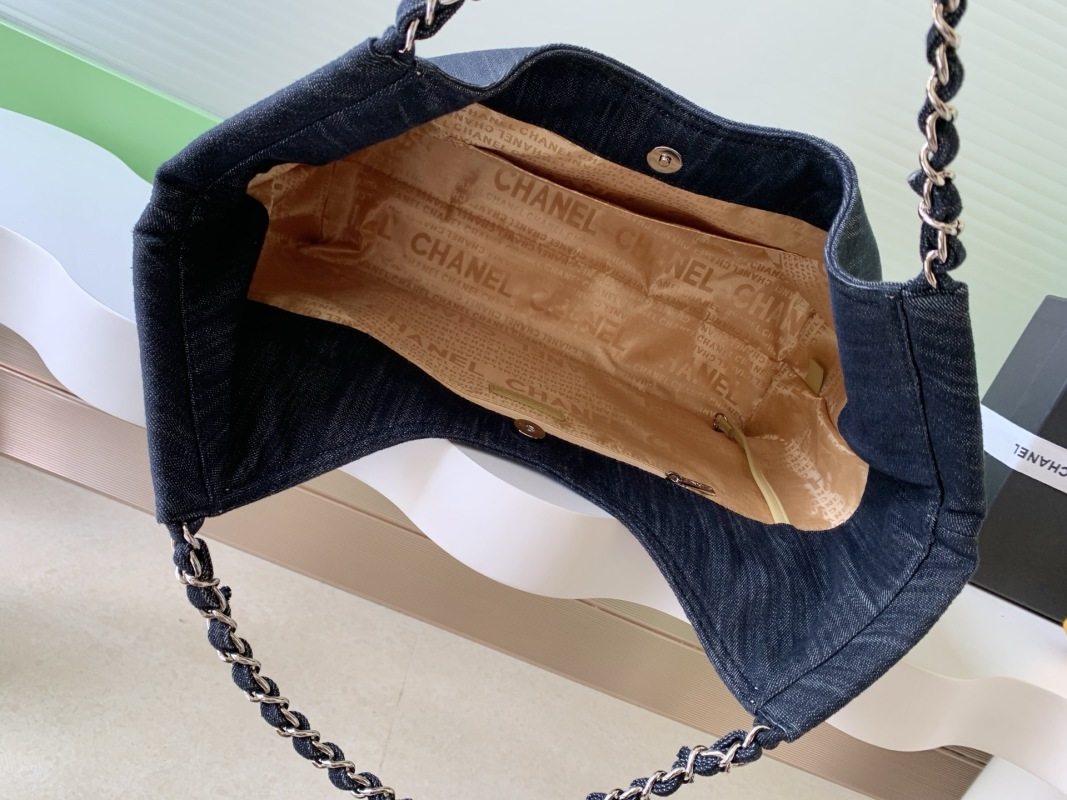 Chanel - Denim - Large Chain Tote Bag - Image 8