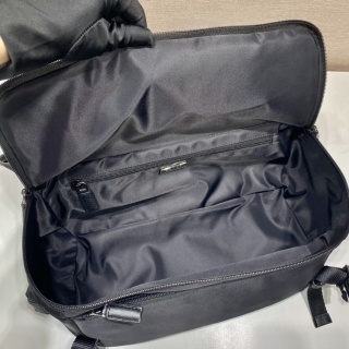 Prada - Messenger Bag - Image 8