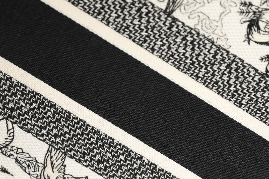 Dior - Book Tote - Tote Bag - Image 8