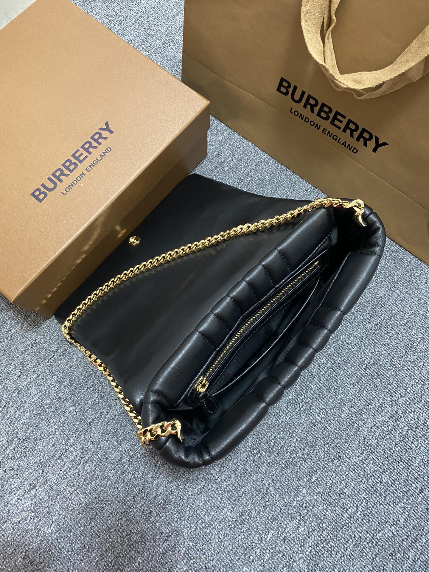 Burberry - Lola - Lola Clutch - Image 5