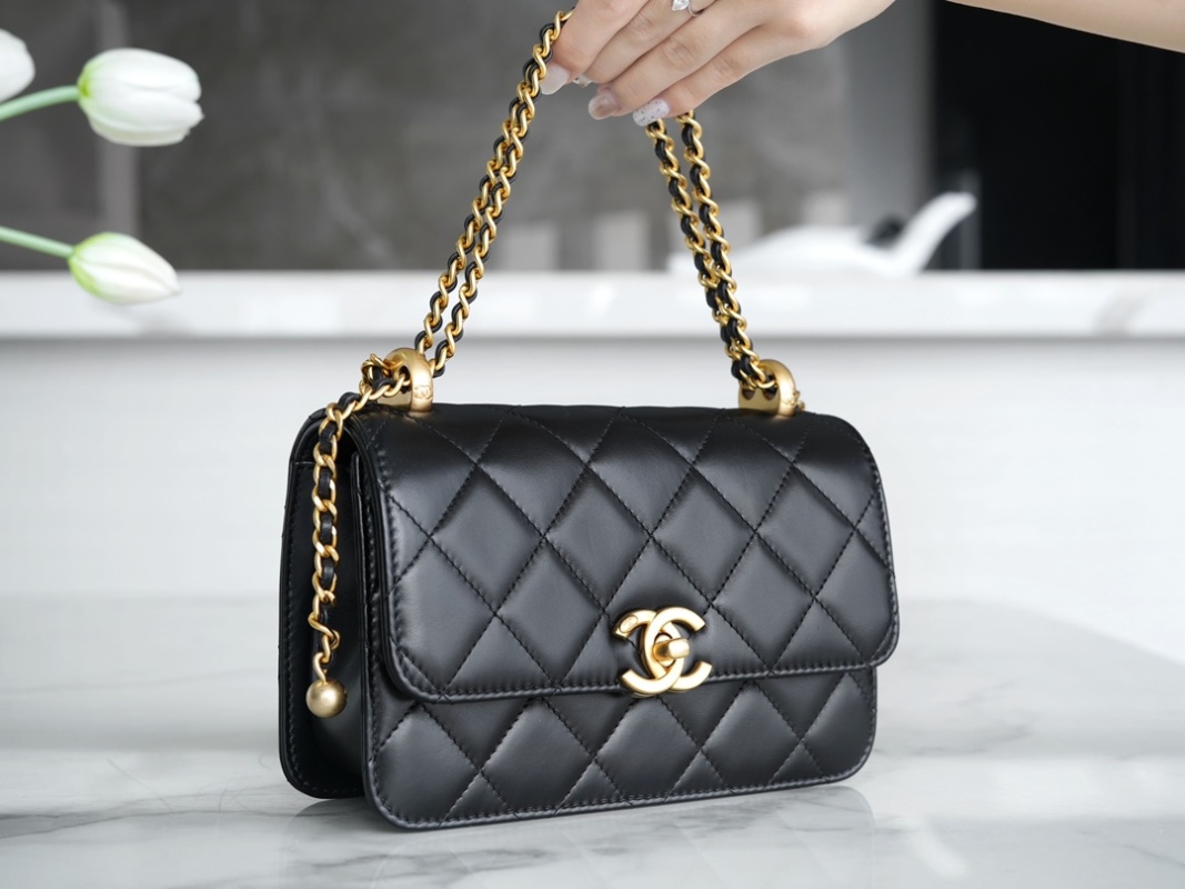 Chanel - Classic Flap - Image 7