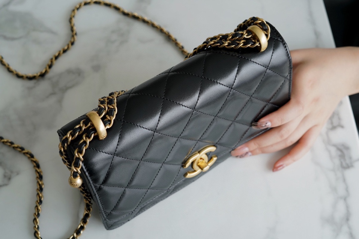 Chanel - Classic Flap - Image 8