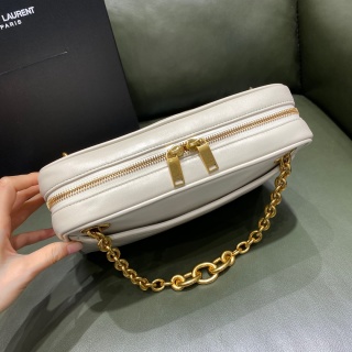 Saint Laurent - Le Maillon - Image 4