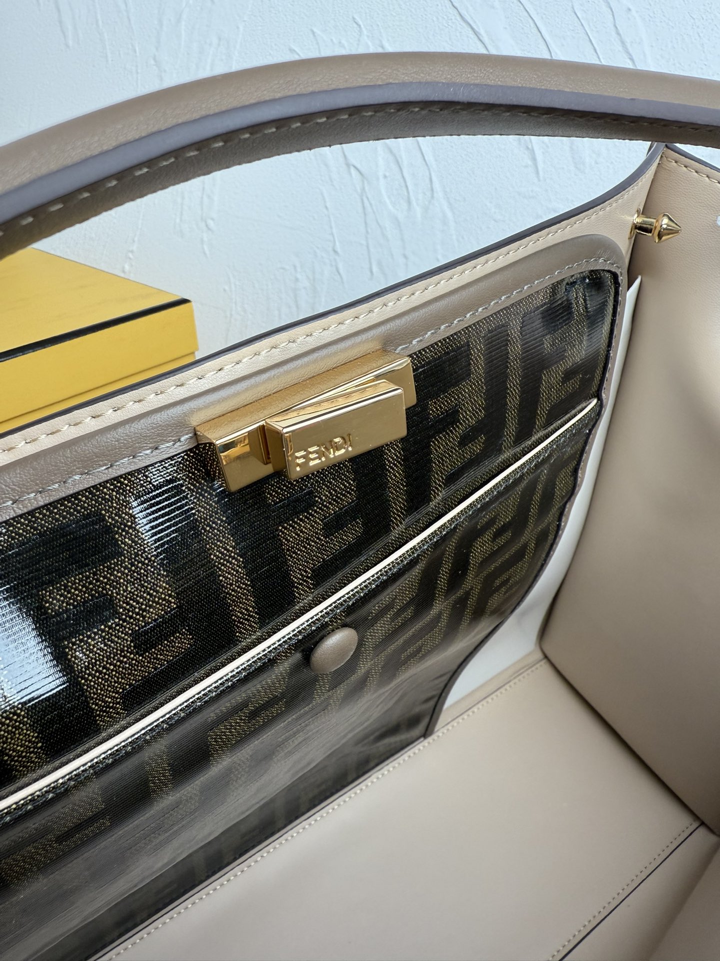 Fendi - Peekaboo - Top Handle Bag - Image 8