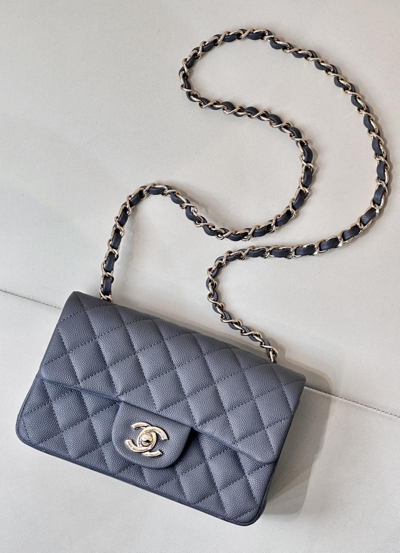 Chanel - Classic Flap - Image 3