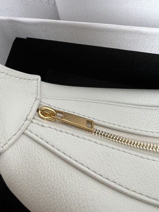 Celine - Romy - Image 5