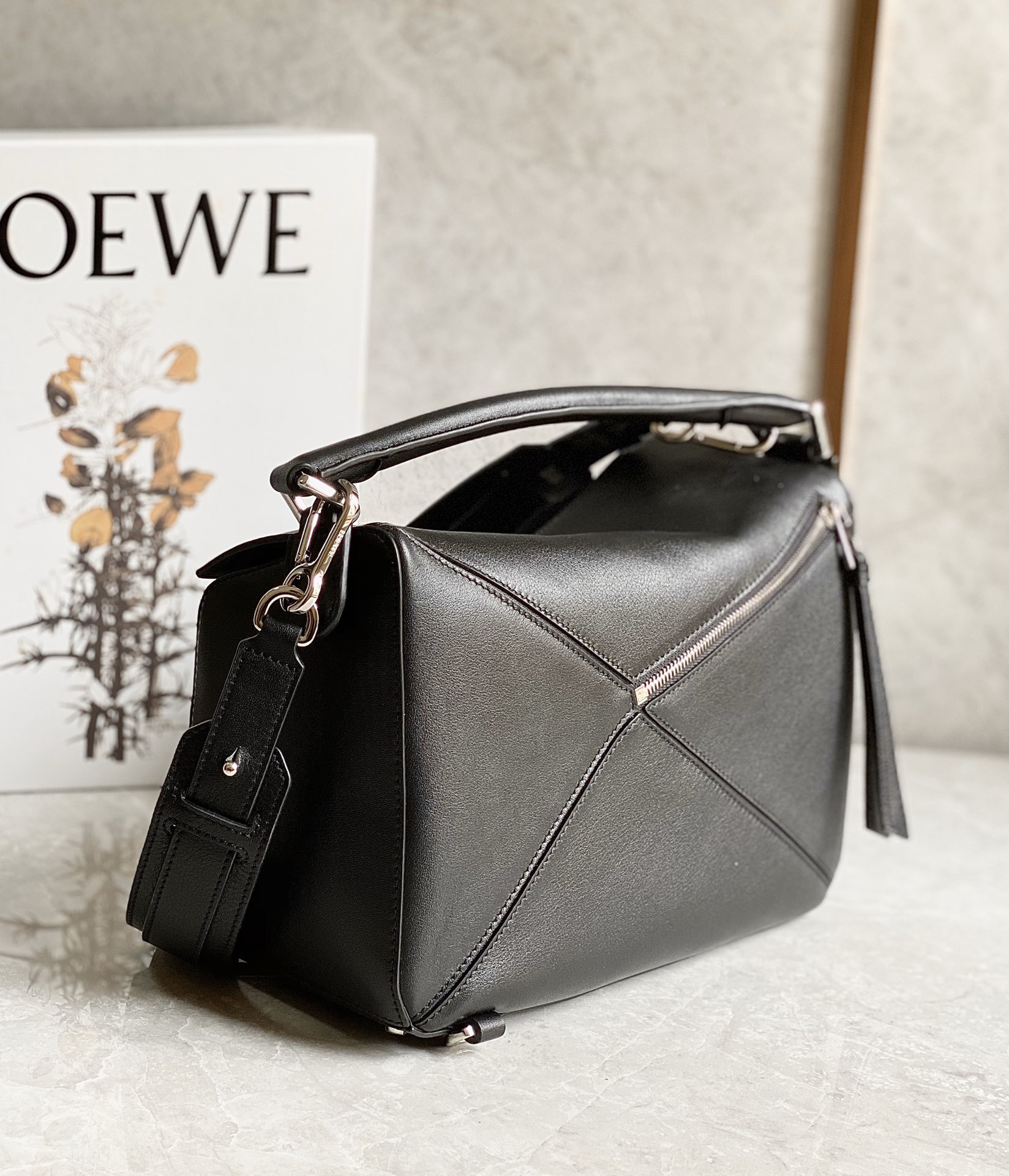 Loewe - Puzzle - Image 5