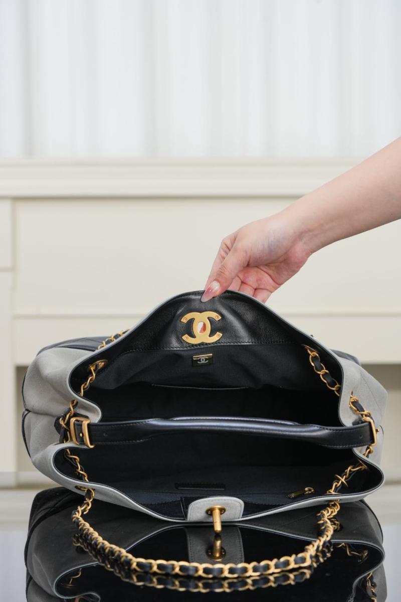 Chanel - Suede - Small Tote Bag - Image 8