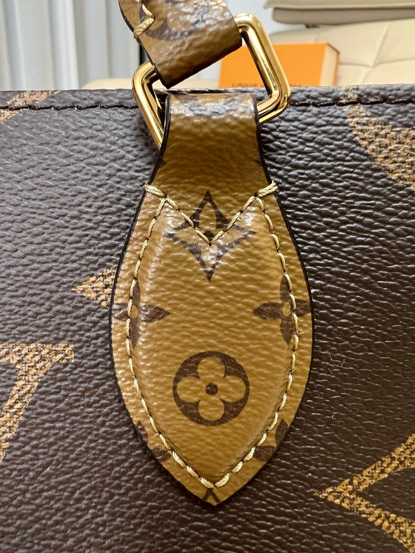 Louis Vuitton - OnTheGo East West Chain - OnTheGo East West Chain Bag - Image 8