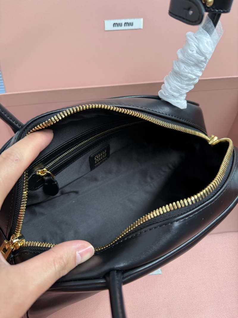 Miu Miu - Beau - Dumpling Bag - Image 7