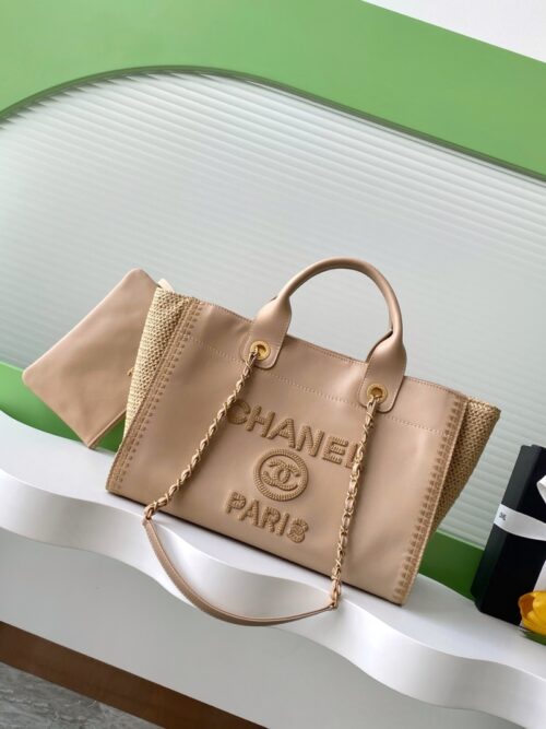 Chanel - Tote Bag