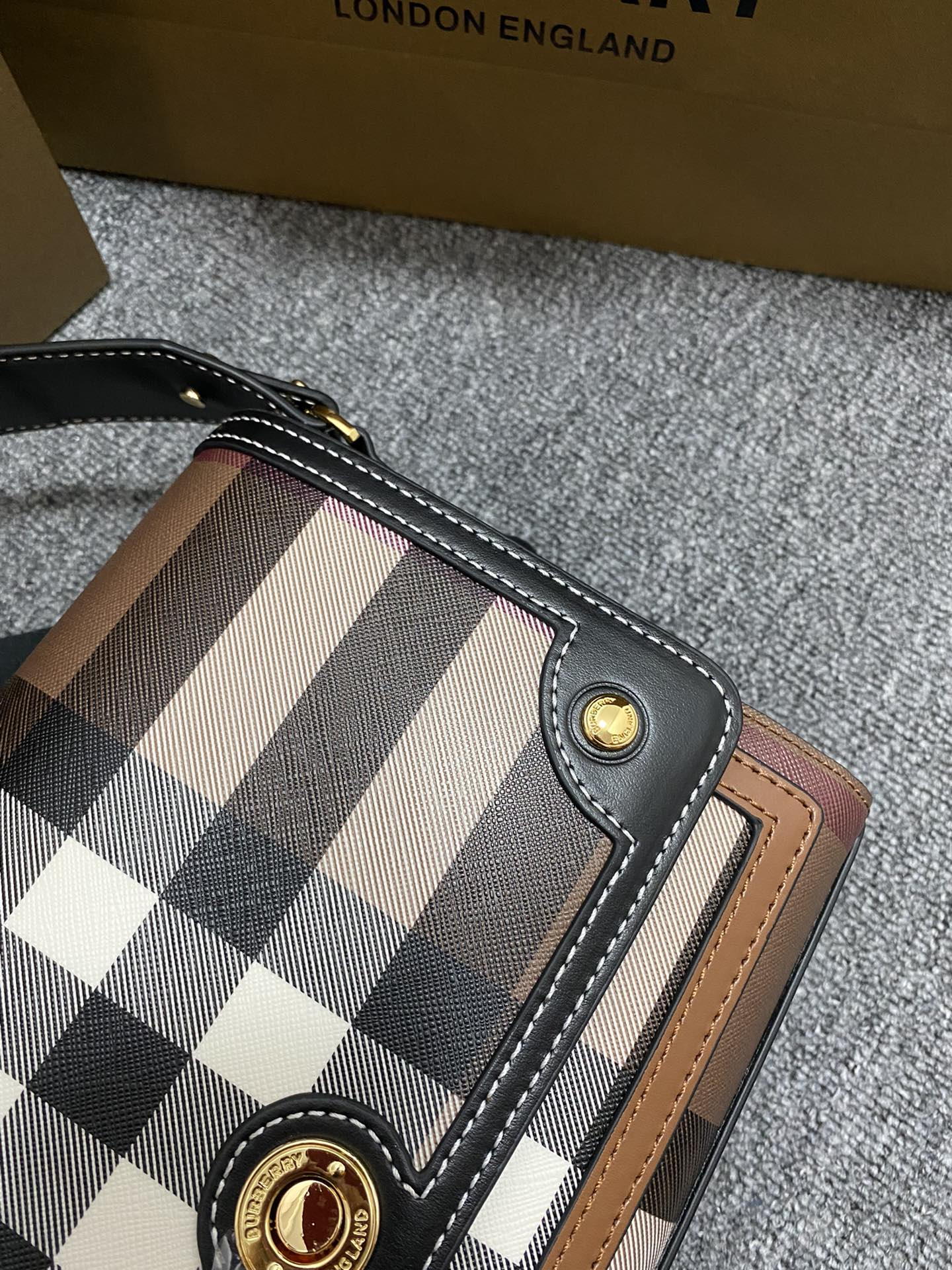 Burberry - Check - Check Leather Crossbody Bag - Image 2