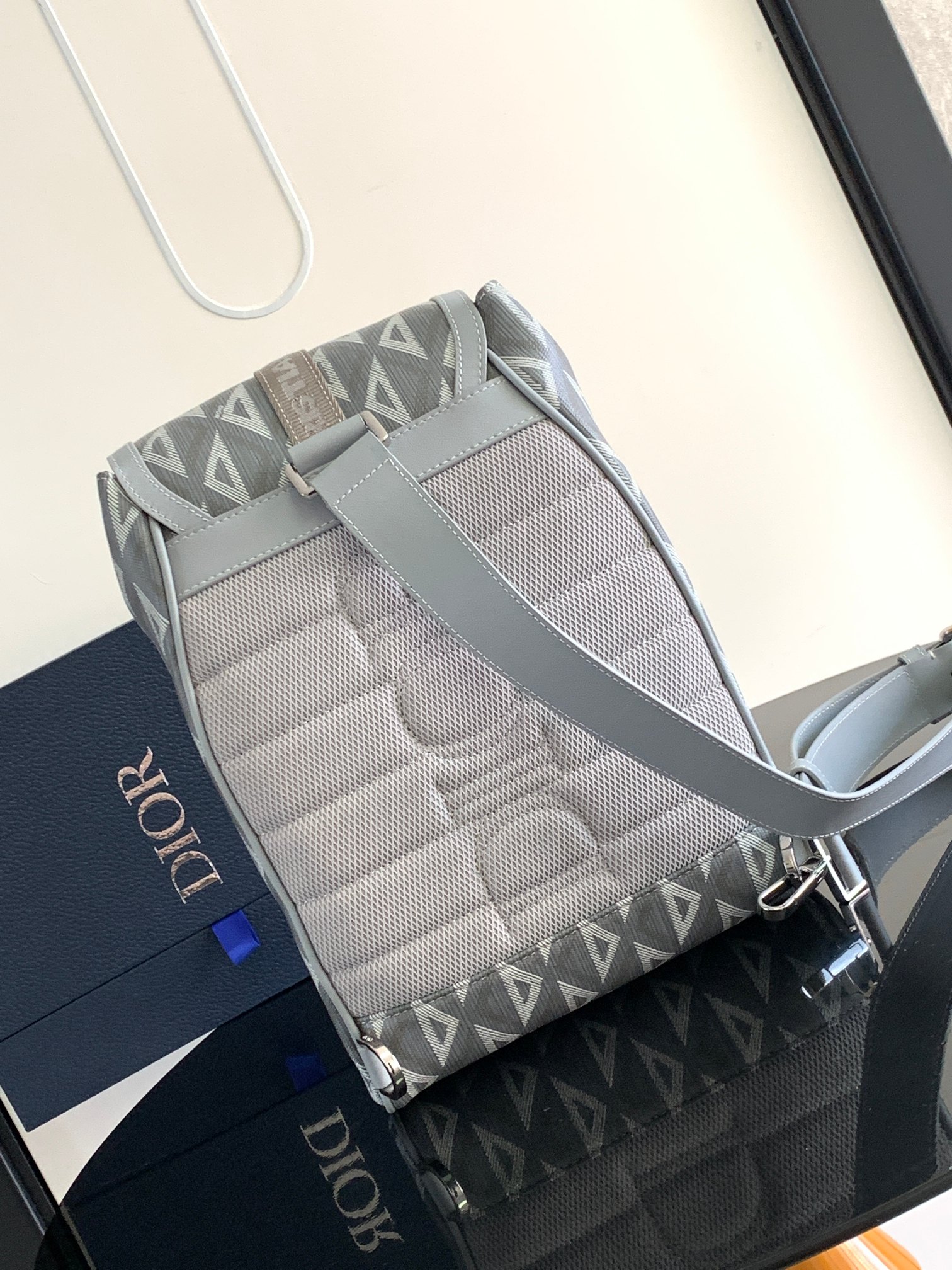 Dior - Dior Hit the Road - Shoulder Bag - Image 3