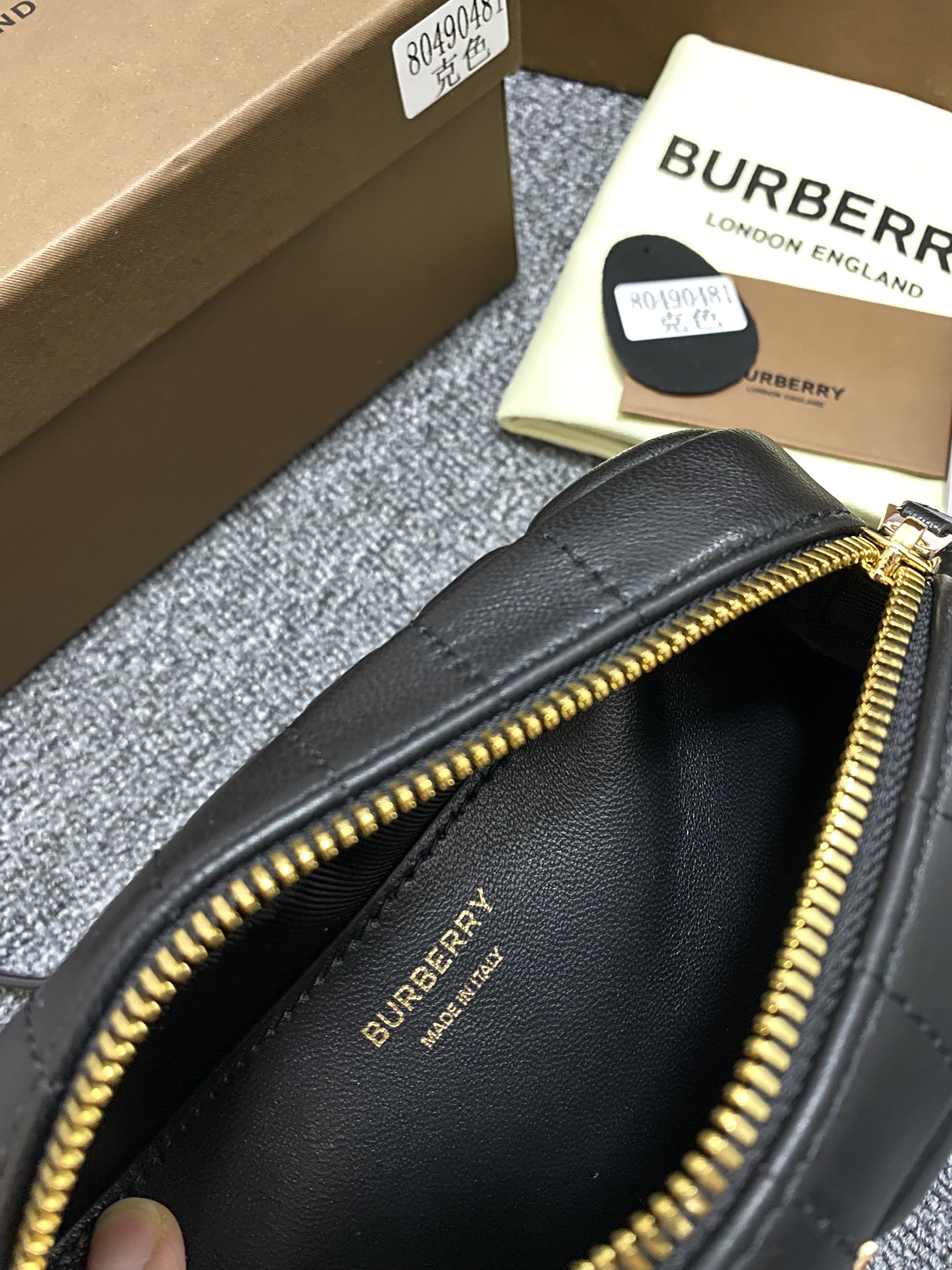 Burberry - Lola - Lola Leather Camera Bag - Image 8