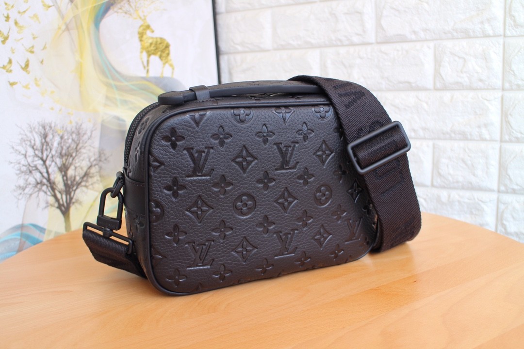Louis Vuitton - S Lock - S Lock Messenger - Image 3