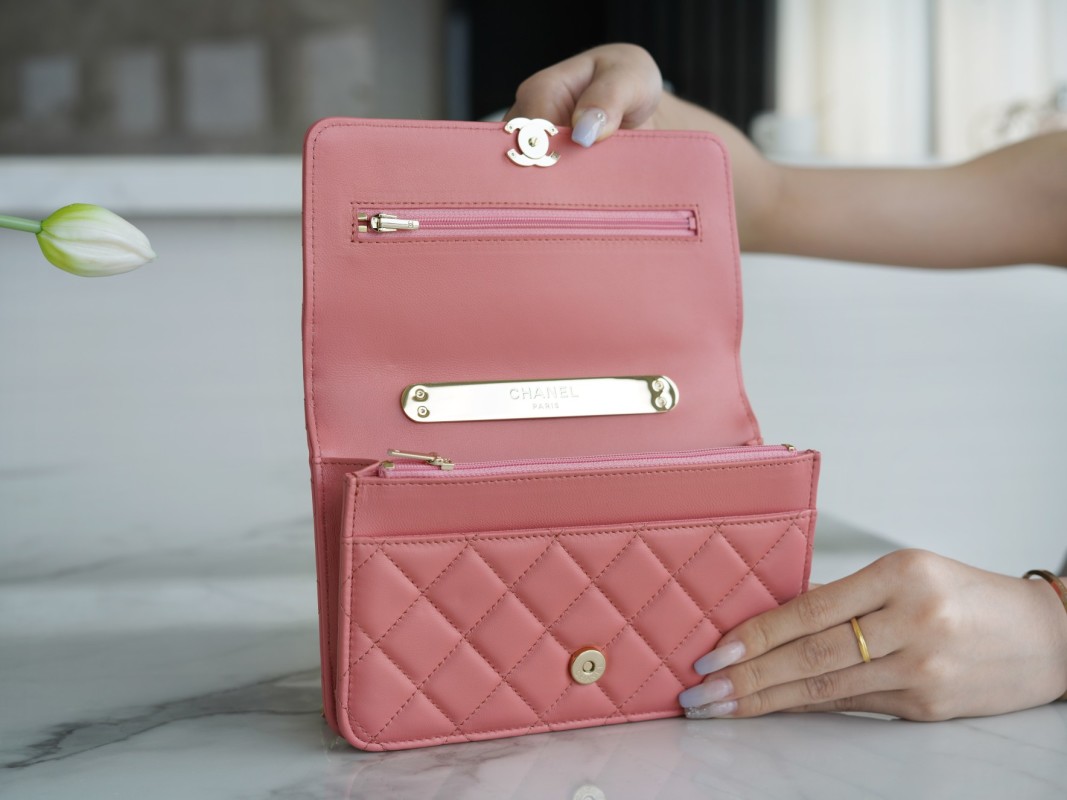 Chanel - Wallet on Chain - Image 6
