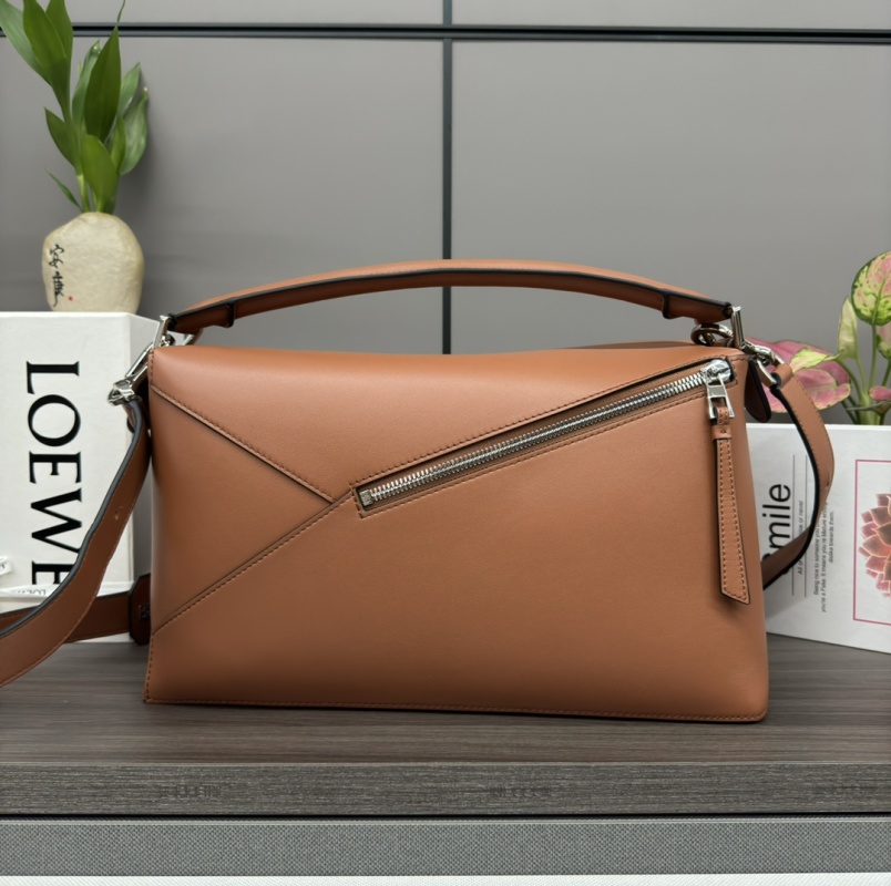 Loewe - Puzzle - Image 3