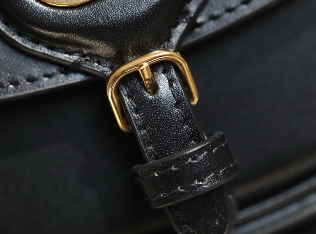 Dior - Bobby - Image 4