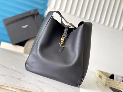 Saint Laurent - Le 5 à 7 - Hobo Bag