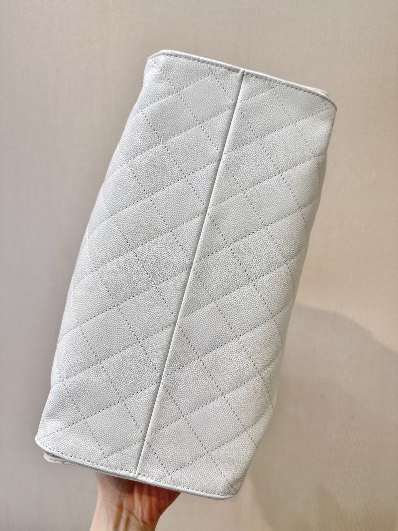 Chanel - Chanel 19 - Image 8