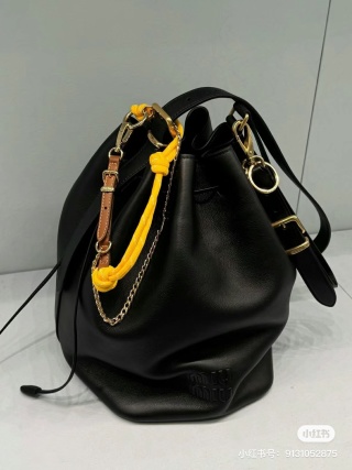 Miu Miu - Bucket Bag