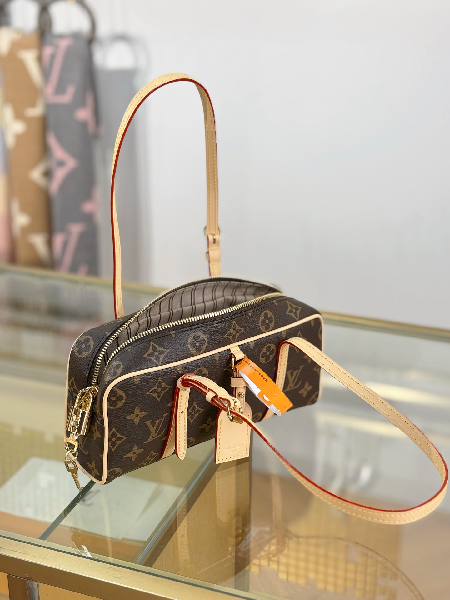 Louis Vuitton - Hang On - Hang On Bag - Image 4
