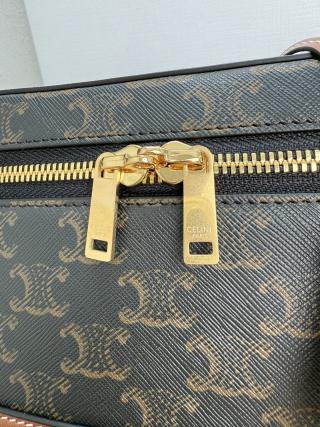 Celine - Triomphe - Image 4