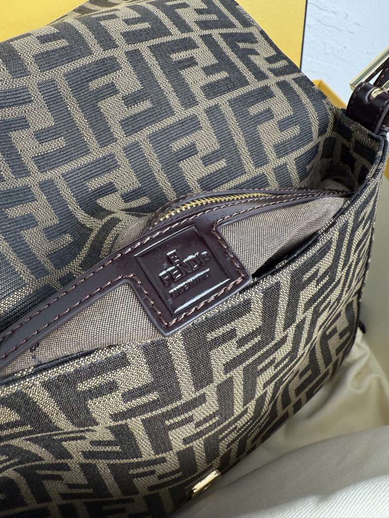 Fendi - Monogram - Monogram Leather Top Handle Shoulder Bag - Image 8