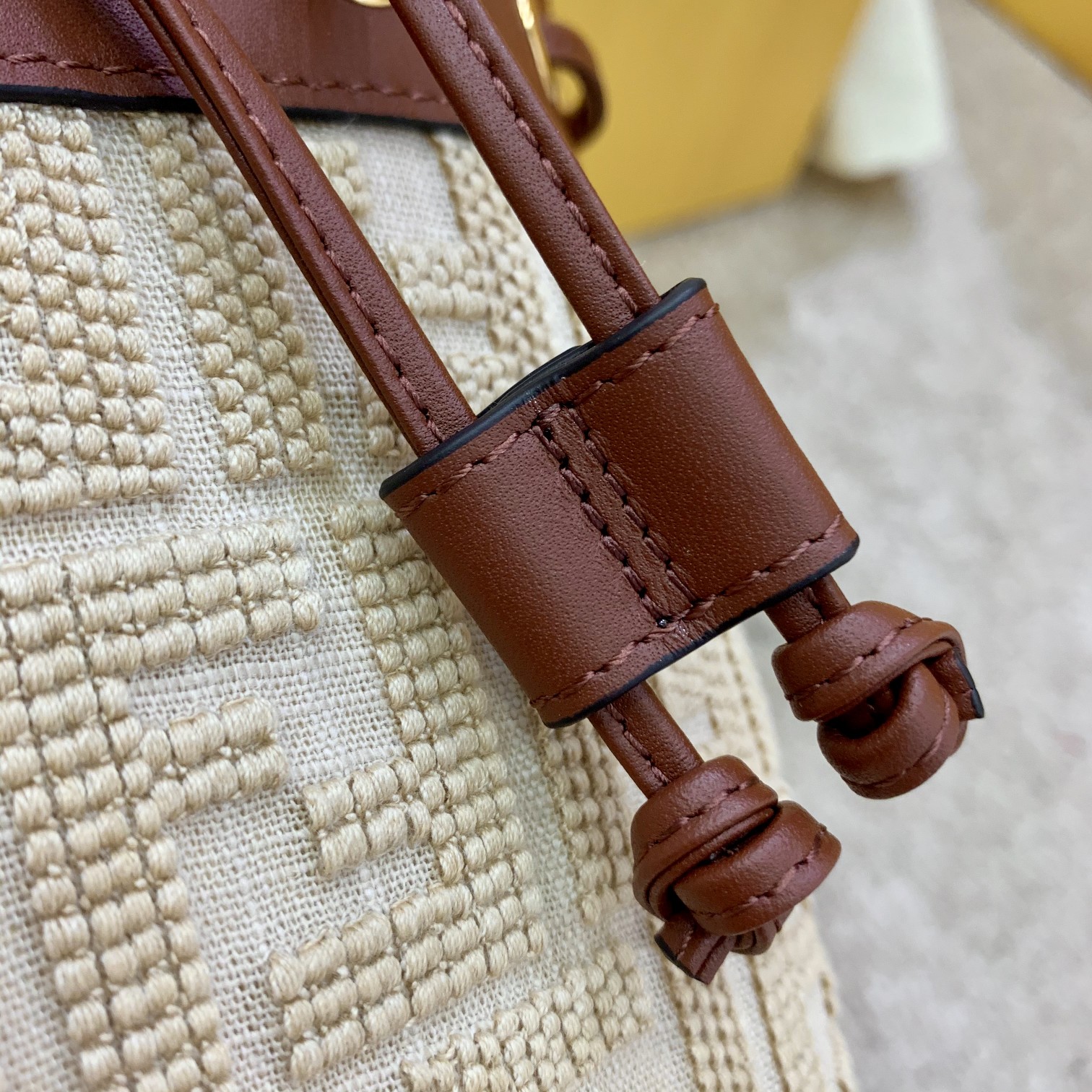 Fendi - Bucket Bag - Image 3