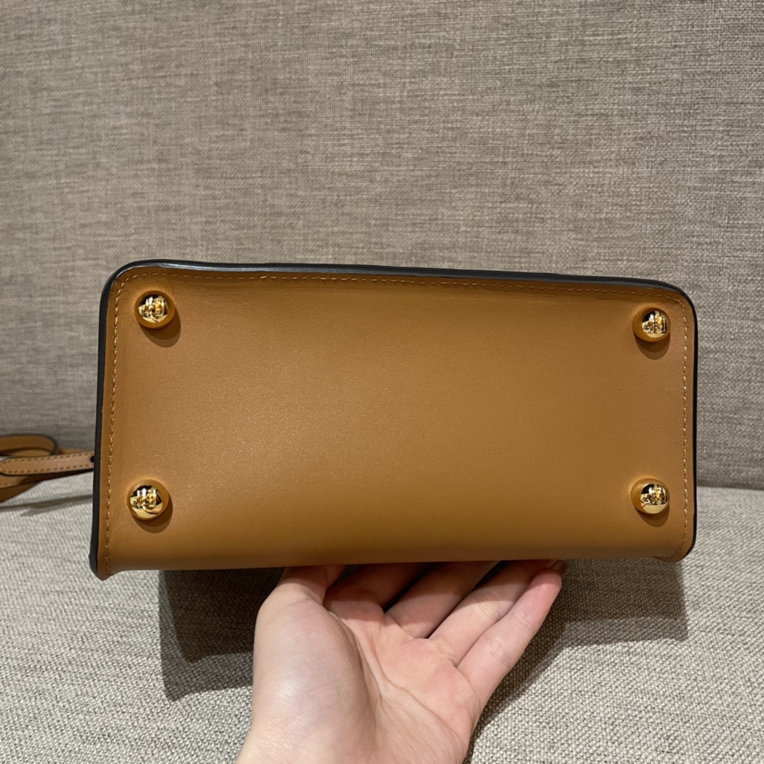 Fendi - Double F Clasp - Top Handle Bag - Image 7