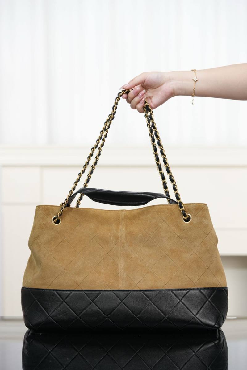Chanel - Suede - Large Tote Bag - Image 2