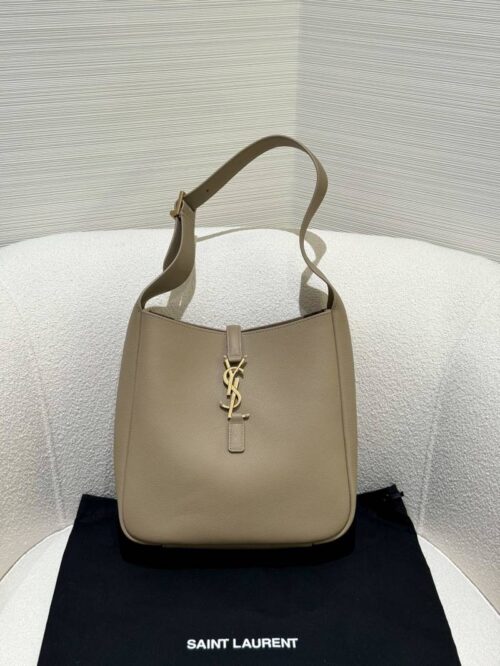 Saint Laurent - Hobo Bag