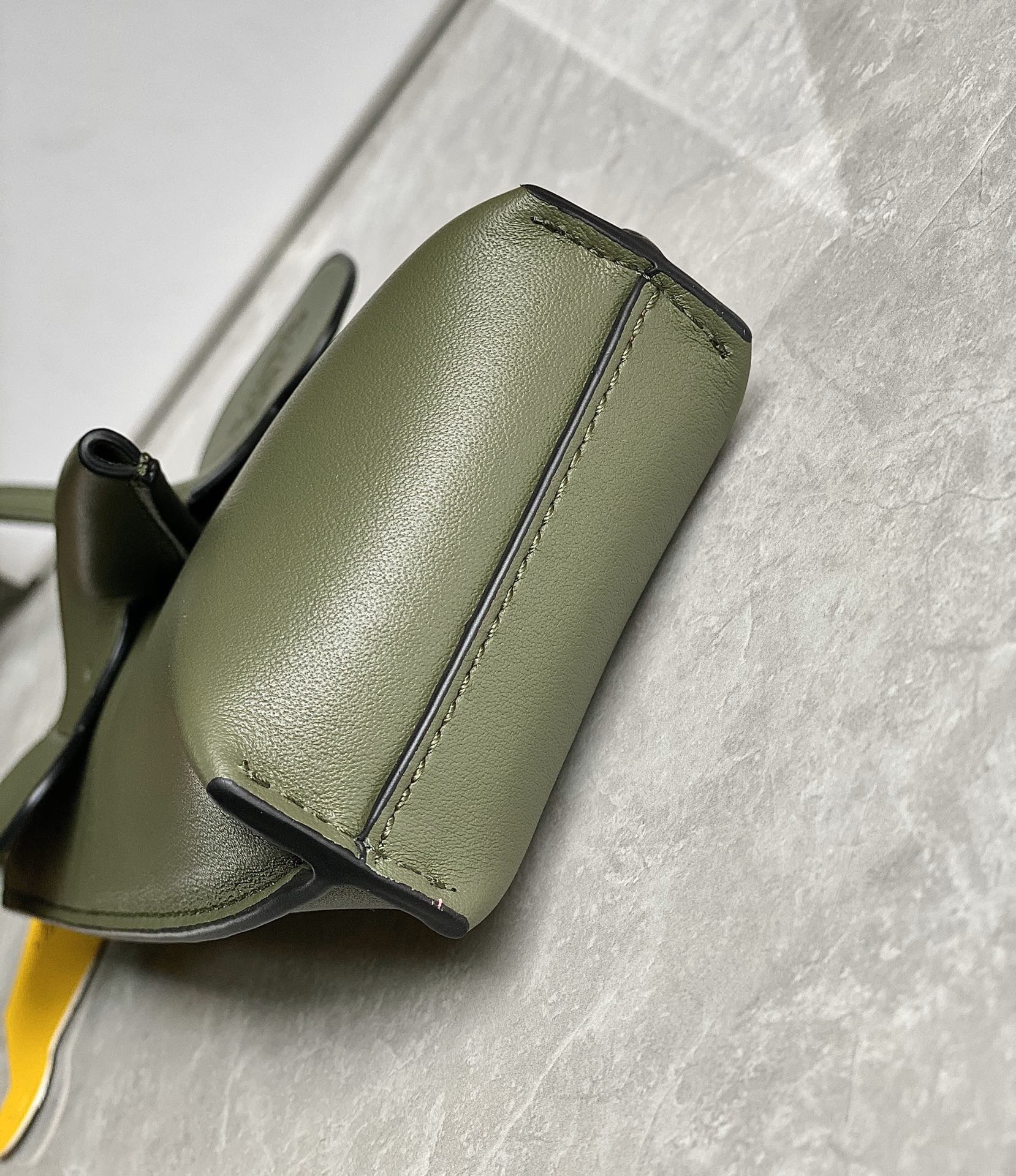 Loewe - Elephant - Crossbody Bag - Image 6