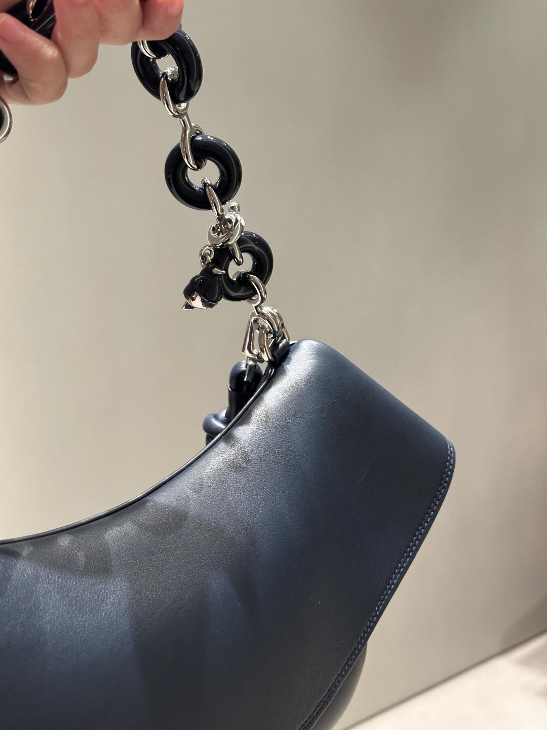Loewe - Ola - Image 3