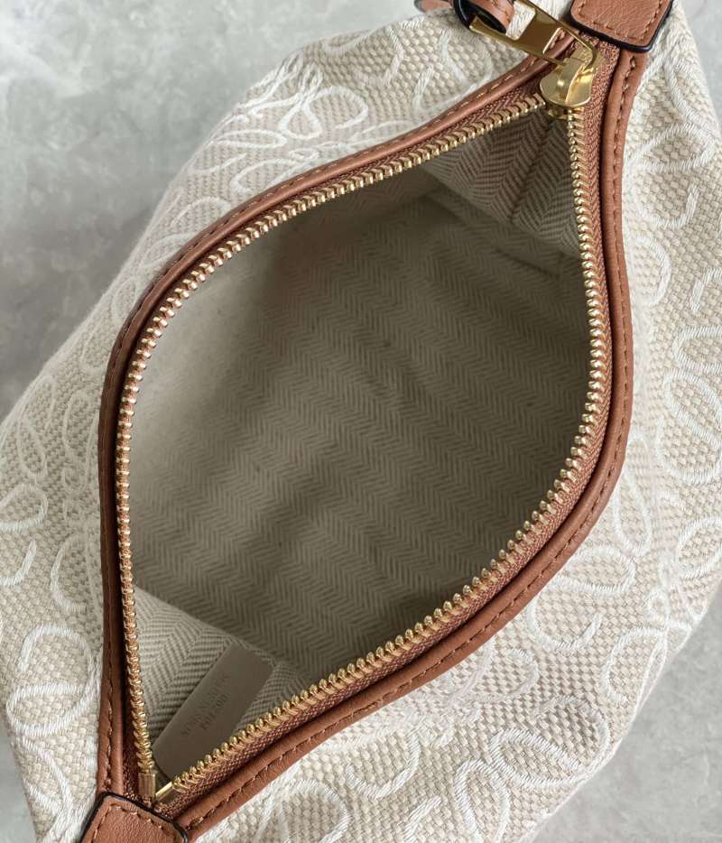 Loewe - Cubi - Hobo Bag - Image 5