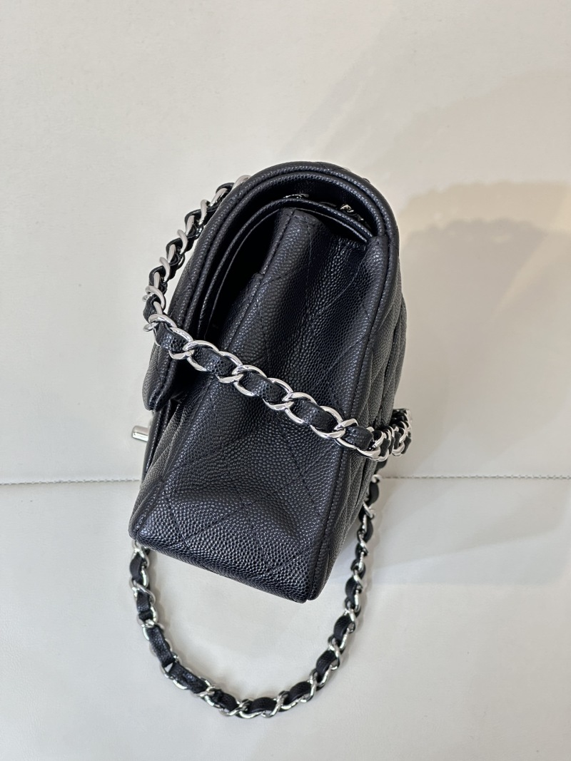 Chanel - Classic Flap - Image 4
