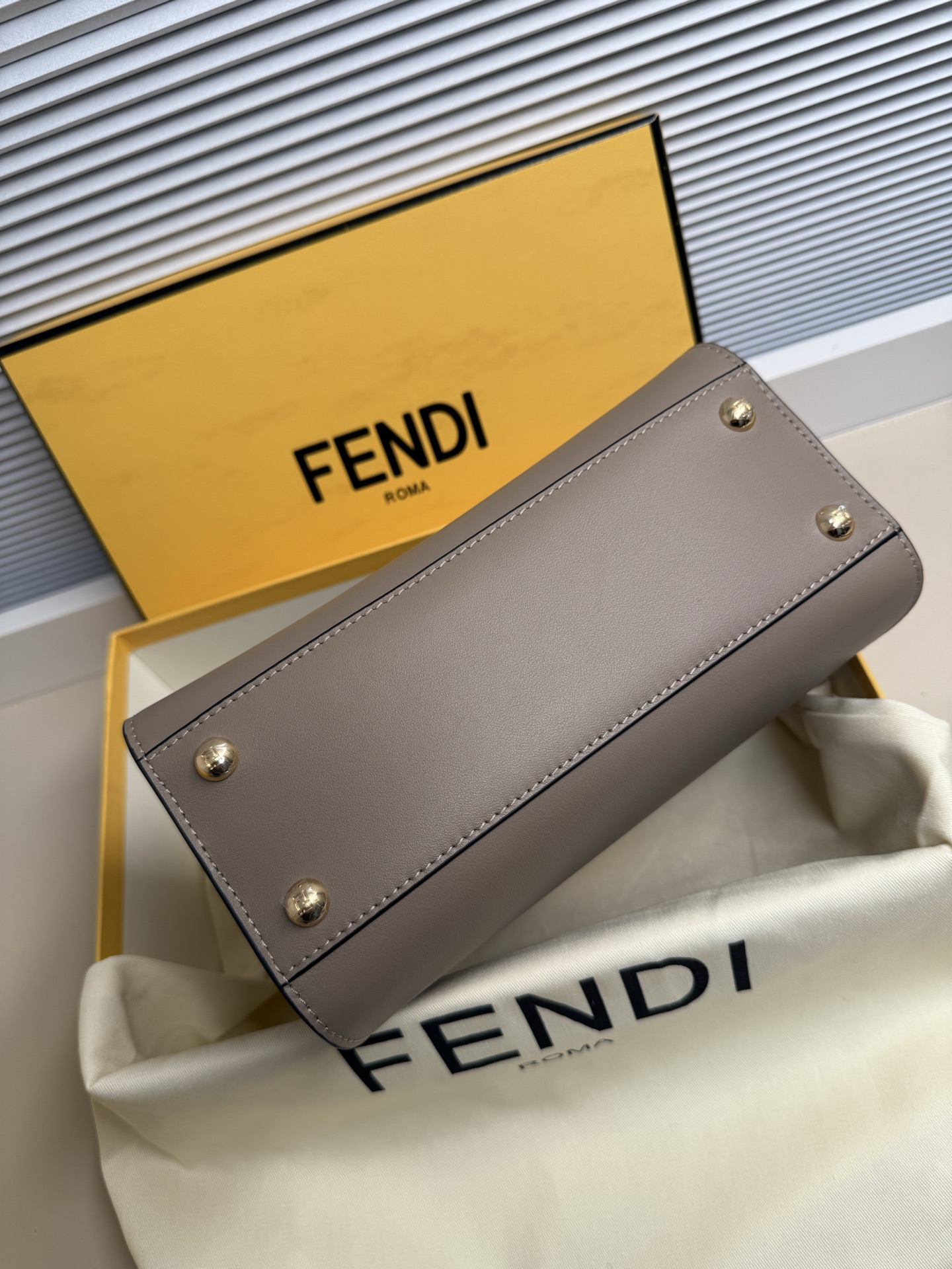 Fendi - Peekaboo - Image 8