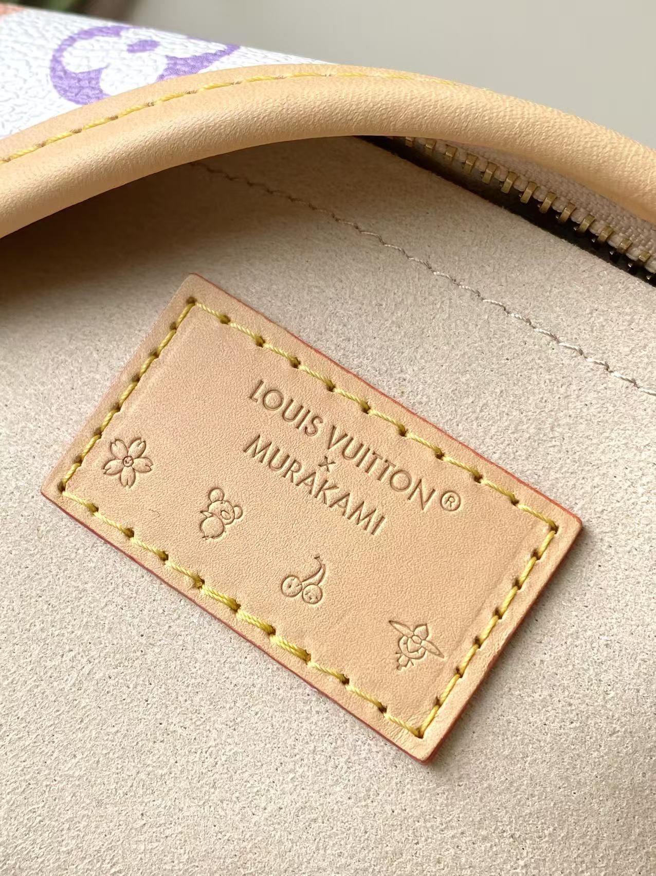 Louis Vuitton - CarryAll - LV x TM CarryAll East West Bag - Image 8