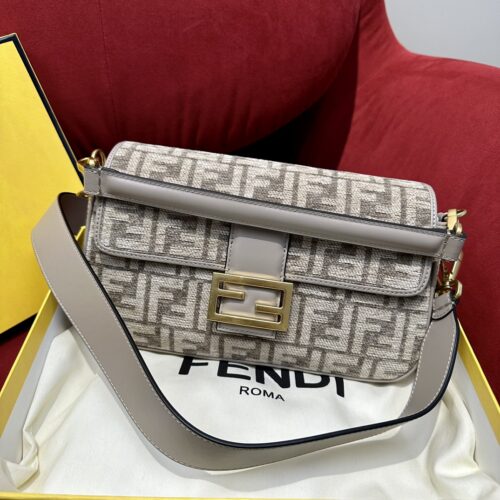 Fendi - Iconic Baguette - Shoulder Bag