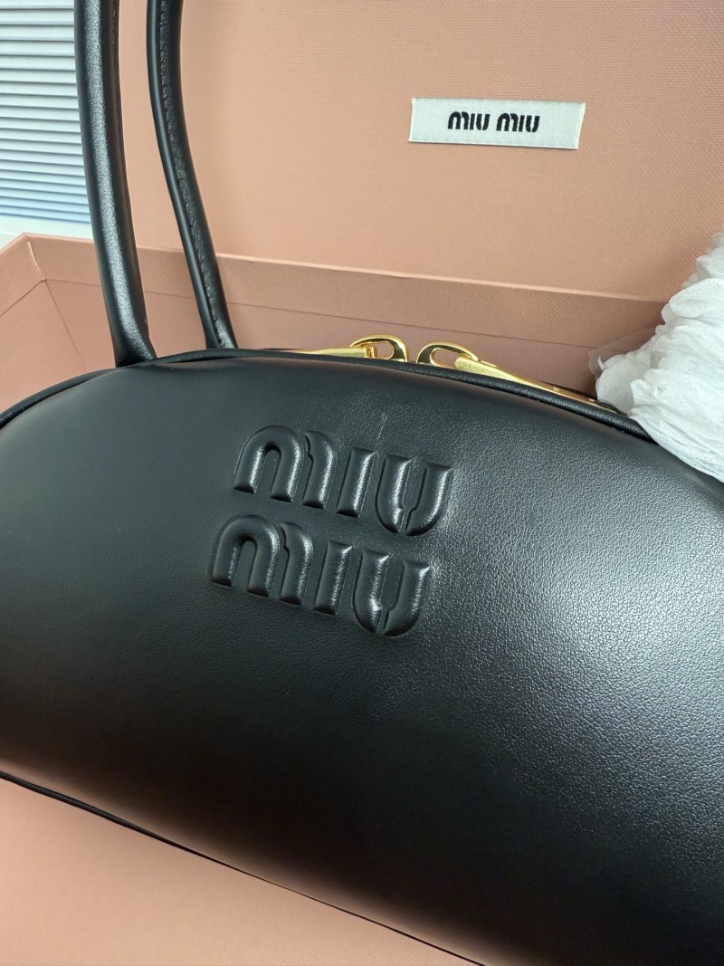 Miu Miu - Beau - Dumpling Bag - Image 4