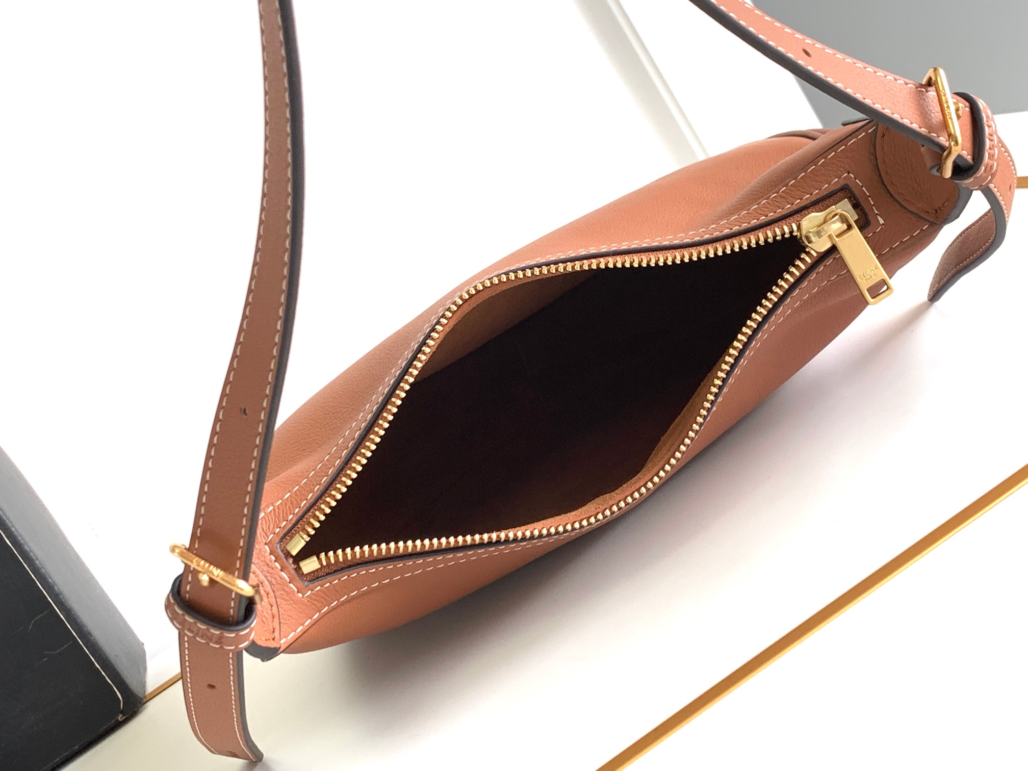 Celine - Triomphe - Image 8